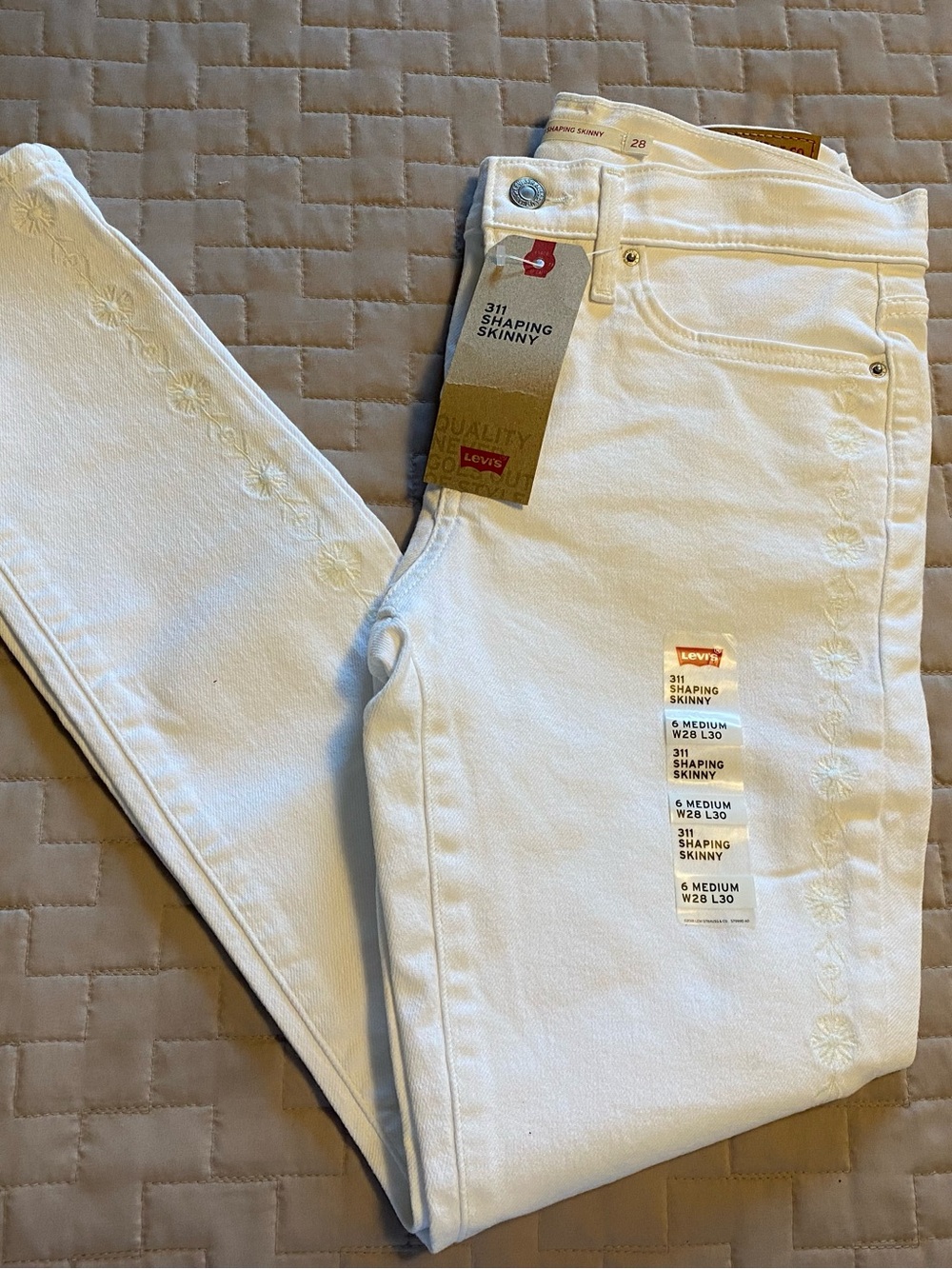 Levi's White 311 Shaping Skinny Jeans for Women